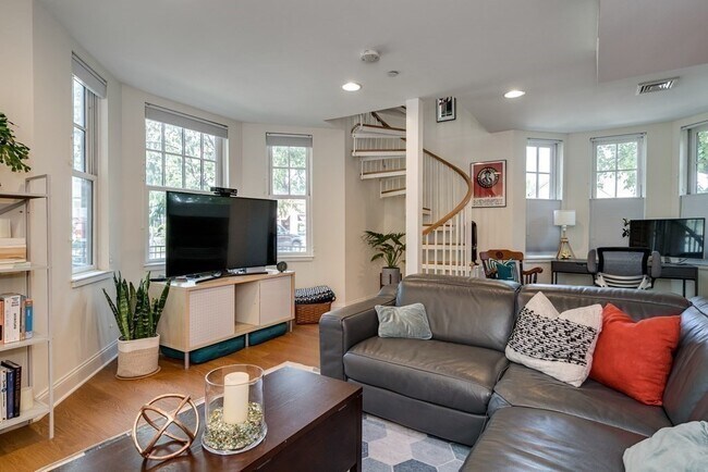 Photo - 4040 Washington St Unidad 1