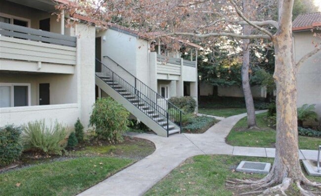 Building Photo - Concord/Clayton Border - End Unit 153