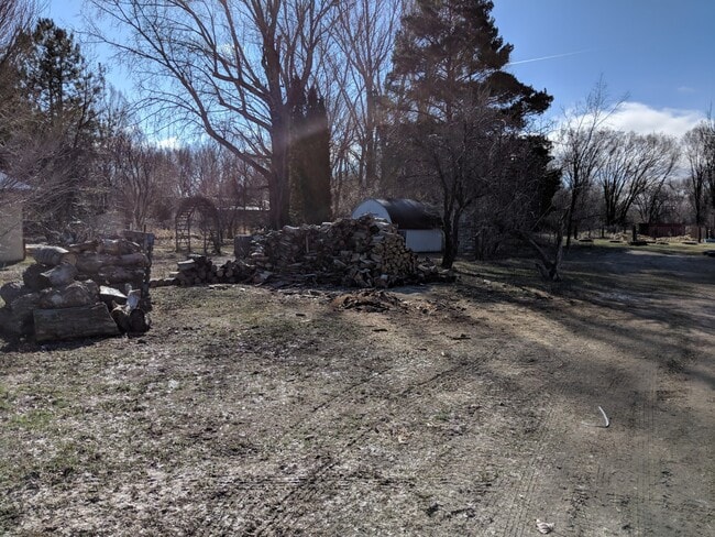 Photo - 1974 Cromwell Ln