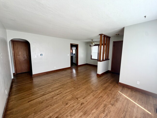 Photo - 30 Randall St