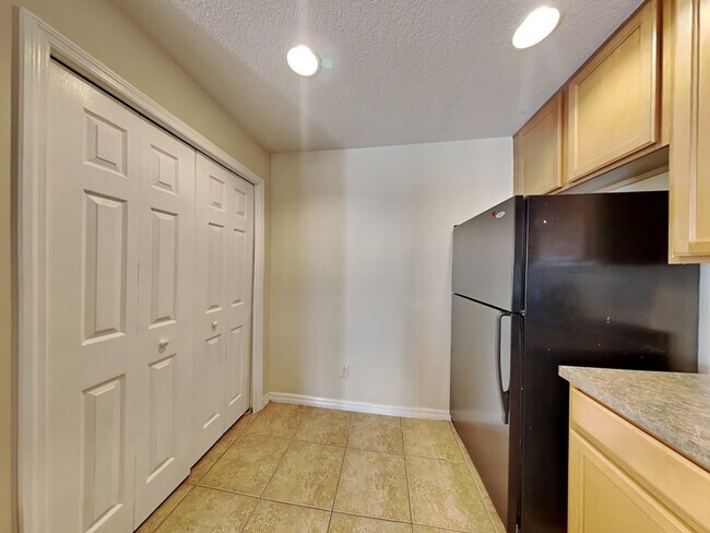 Photo - 3766 Collingwood Ln