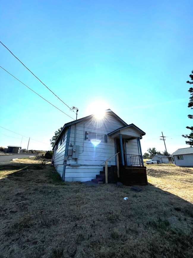 Hard to find 1 bdrm, 1 bath house with att... - Hard to find 1 bdrm, 1 bath house with att...