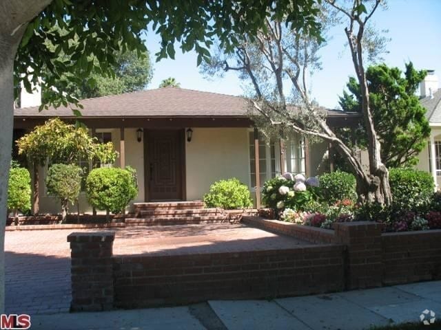 Front of house - 2226 Patricia Ave Rental