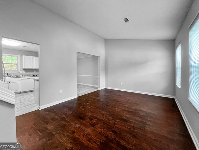 Photo - 6355 Peppermill Ln