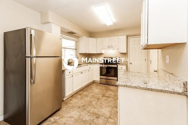 Photo - 3 Bedroom Pet-Friendly Home in Port Richey, FL with Main Street Renewal