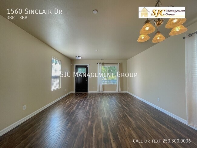 Photo - 1560 Sinclair Dr