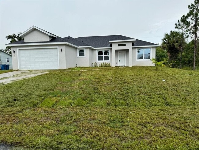 Building Photo - 2693 Jeannin Dr