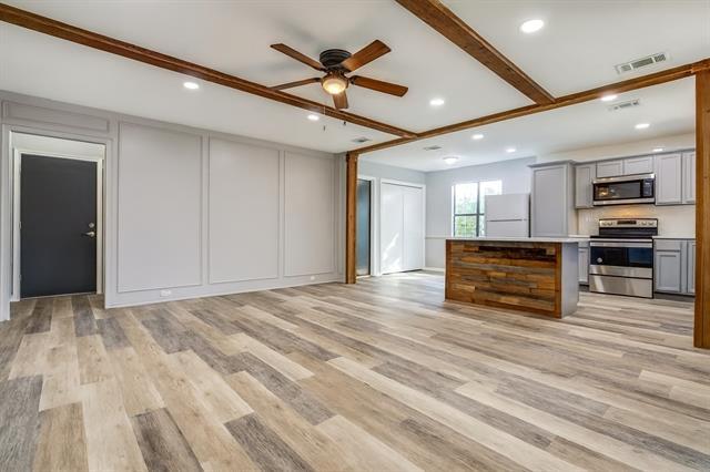 Photo - 808 Easter Dr