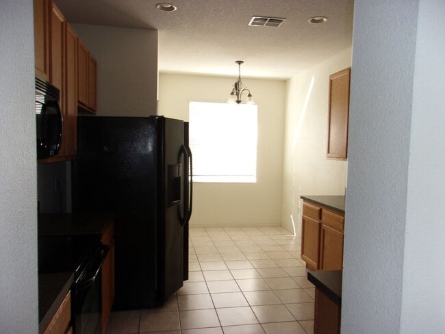 Photo - SPRING RIDGE COMMUNITY