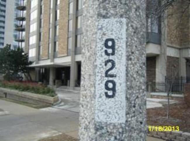 Photo - 929 N Astor St Unit 1005