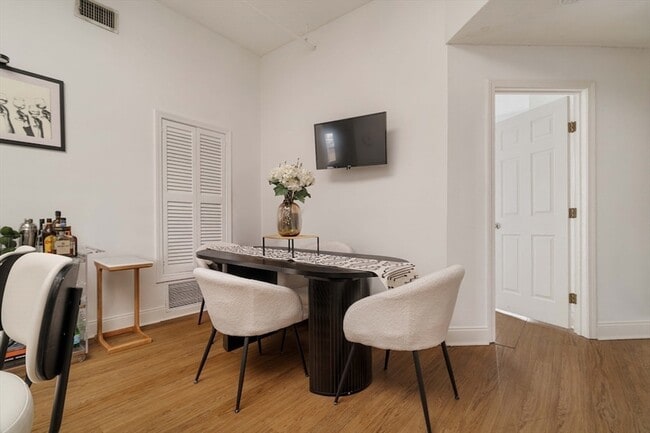 Photo - 188 North St Unidad 61