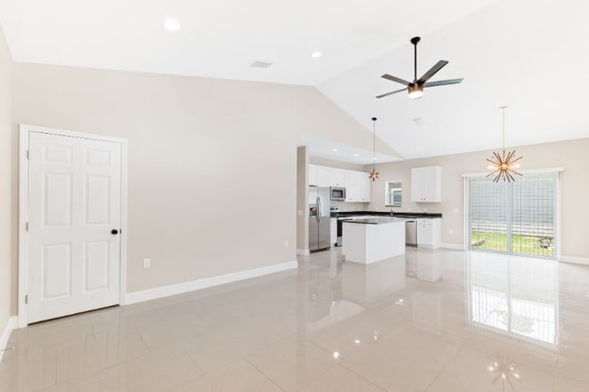 Photo - 2770 Schaller Rd