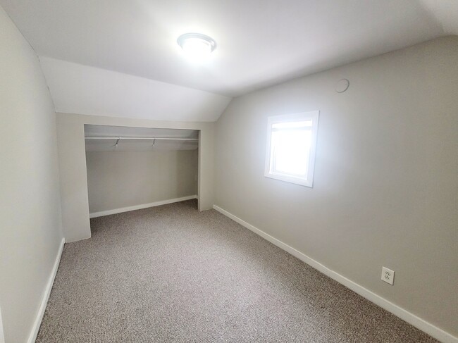 Photo - 219 Lane Ave SW