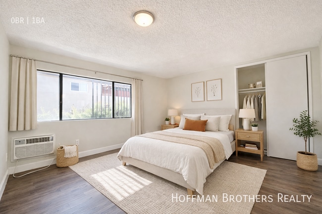 Photo - 981 Elden Ave Unit 4