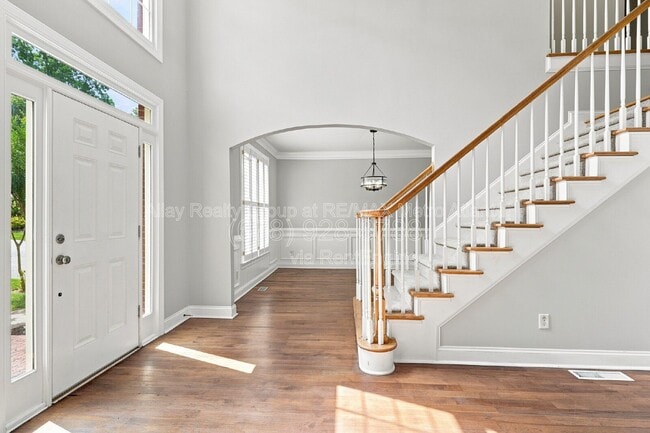 Photo - 6725 Ridgefield Dr