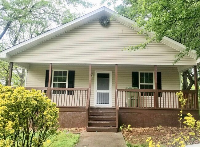616 West Ave - 616 West Ave House