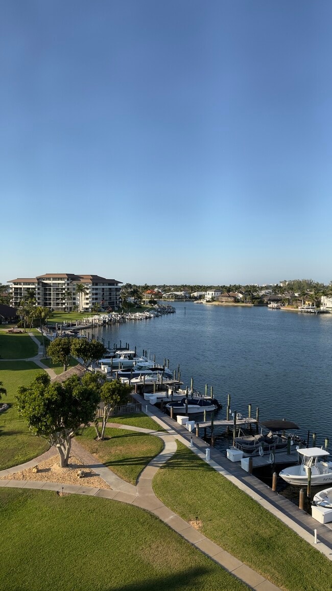 Building Photo - 651 Seaview Ct Unit B612