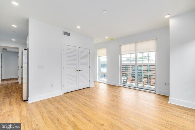 Photo - 2101 Washington Ave Unidad LAYOUT D -  207