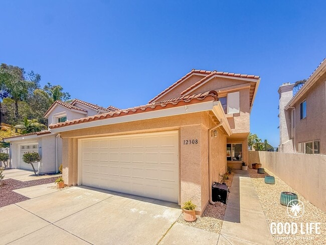 Building Photo - Spacious 3BD/3BA Home in Scripps Ranch with Pool, Private Balcony & In-Unit Laundry