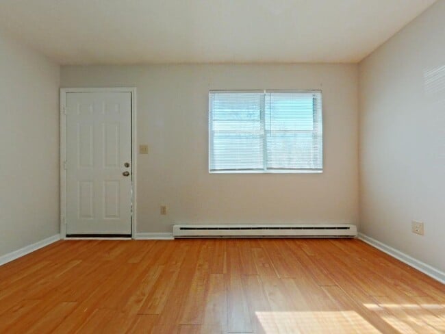 Photo - 727 S Scientific St