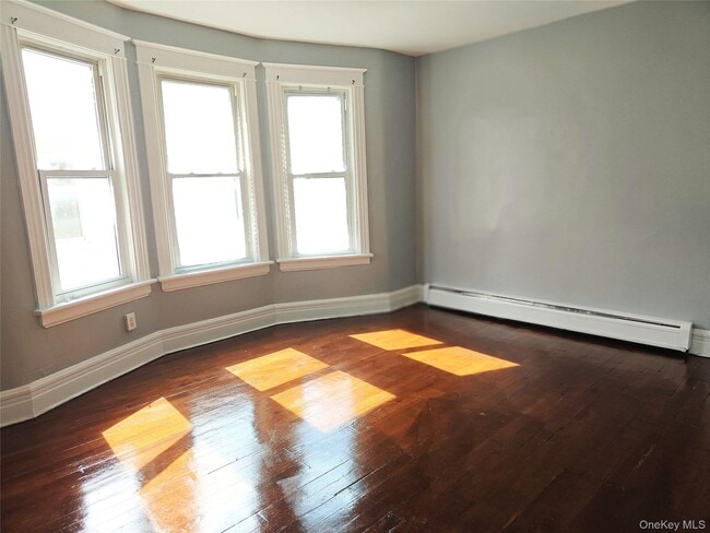Photo - 104 Winnikee Ave Unit 3