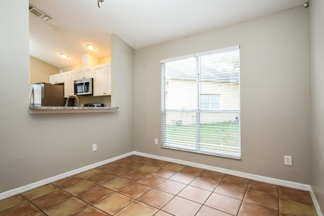 Photo - 1800 Grasmere Dr