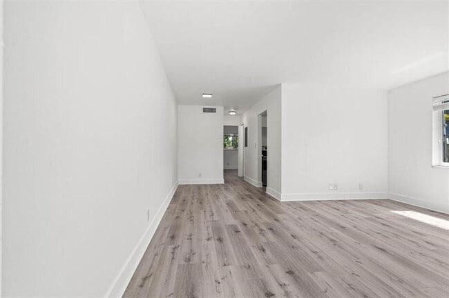 Photo - 45 NE 24th St Unit B