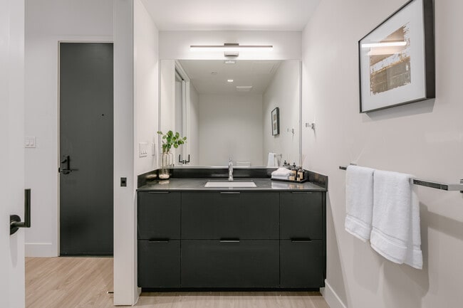 Photo - Park & Vista