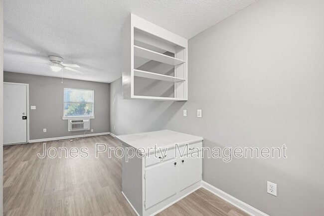 Photo - 905 Chimneys Ln Unit Apartment 301