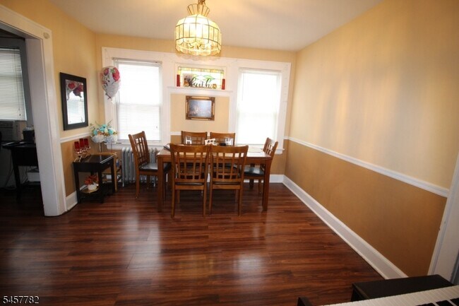 10 Rose Terrace
