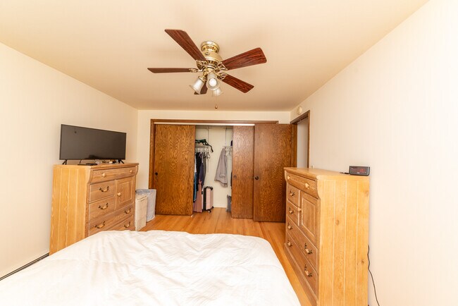 Photo - 4520 N Seeley Ave Unit 3E
