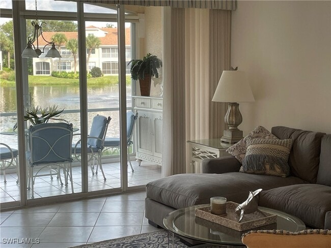 Photo - 8405 Excalibur Cir Unidad D3