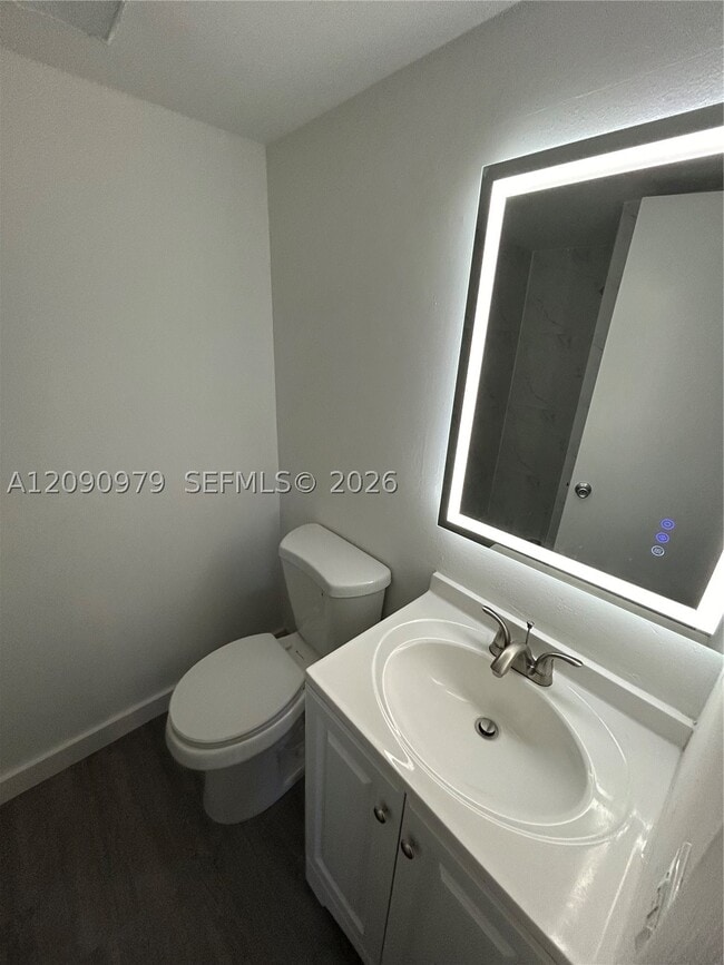 4725 NW 7th St Unit 110-3