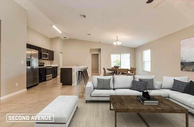 Photo - 1576 Summit Rd