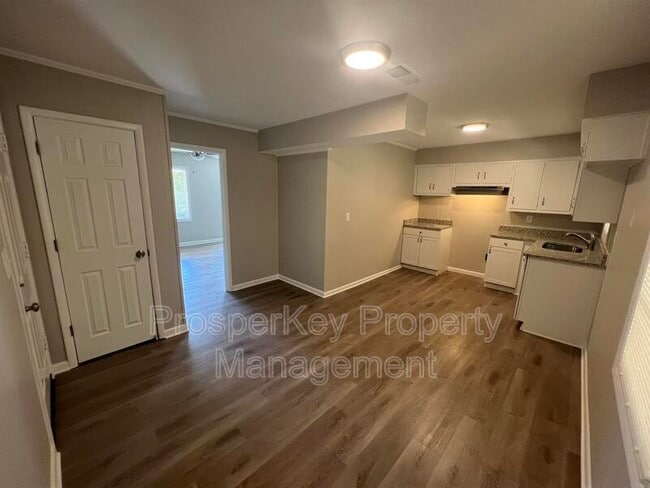 Photo - 909 28th Ave