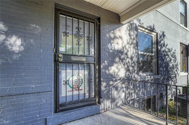 Photo - 468 Corona St