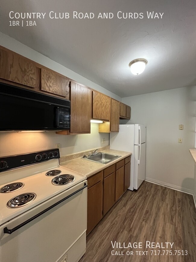 Photo - 631 Country Club Rd Unidad D