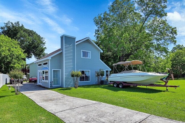 Photo - 10496 Summit Dr