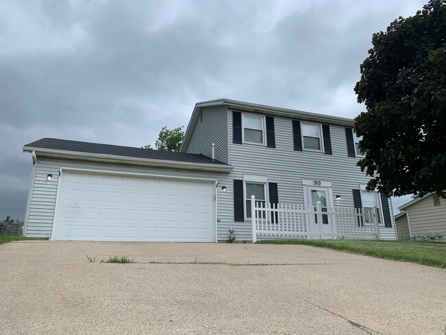 Building Photo - 905 Aurora Knoll Ln Rental