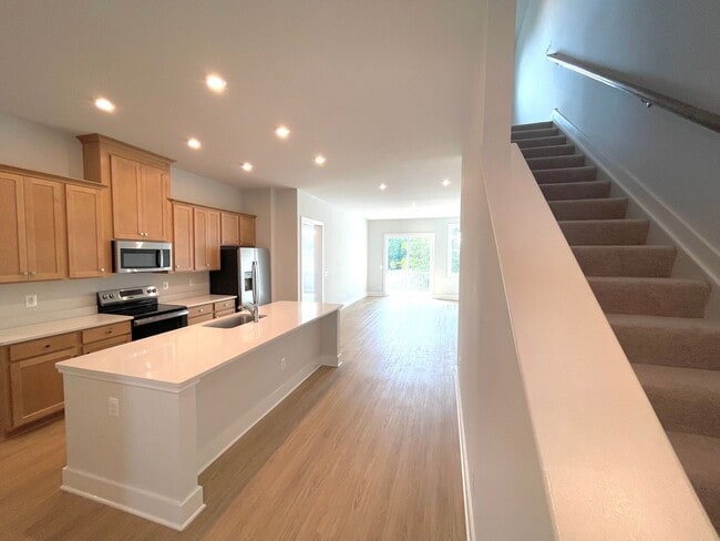 Photo - 1606 Koch Ct