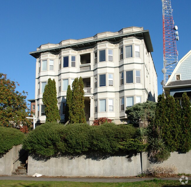 The Fitzgerald Apartments - The Fitzgerald Apartments