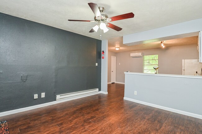 105021-DSC_3146_0.jpg - Dodson Place Apartments - East