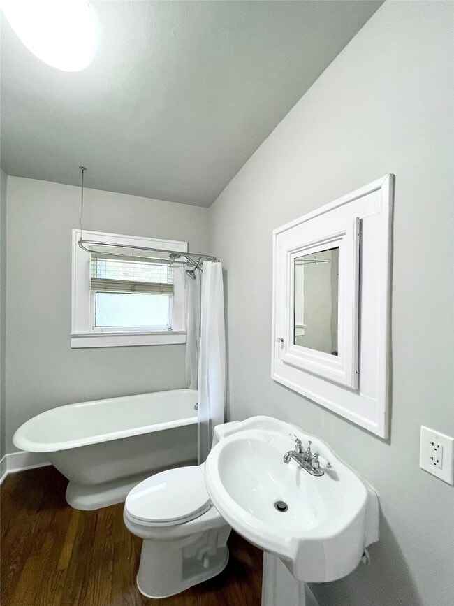 Photo - 4009 Oakridge St