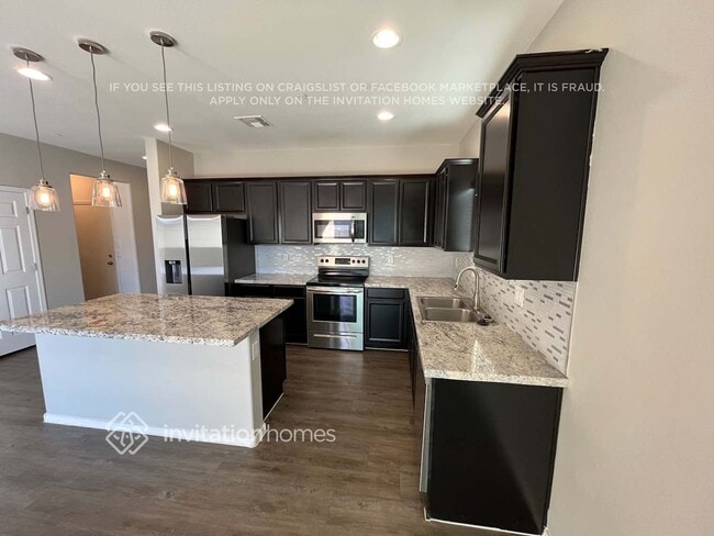 Photo - 21167 W Cypress St