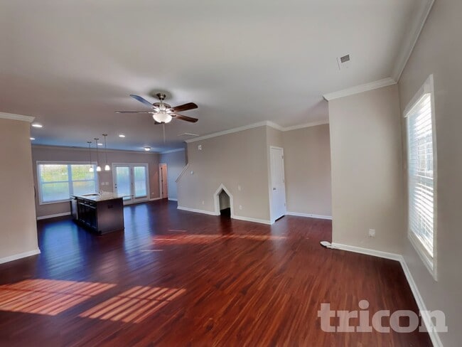 Photo - 932 Peninsula Pl