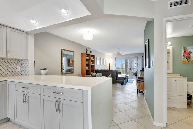 Photo - 2731 NE 14th St Unidad Apt 702