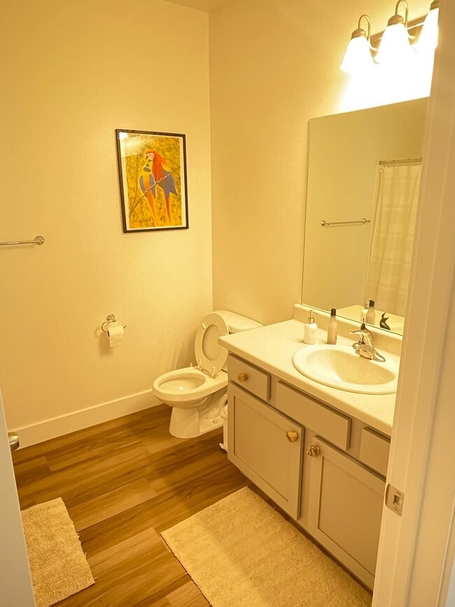 Photo - 699 N 380 W