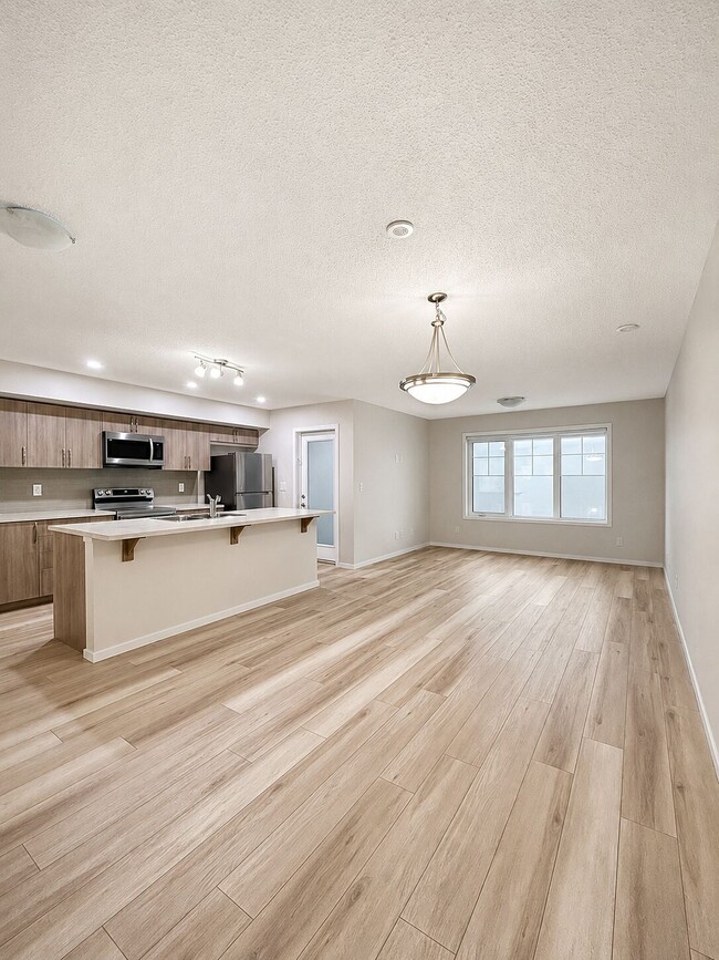 Building Photo - 819 Windbury St SW