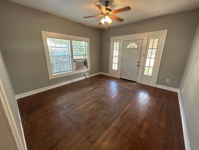 Photo - **APPLICATION RECEIVED** **MOVE-IN SPECIAL...