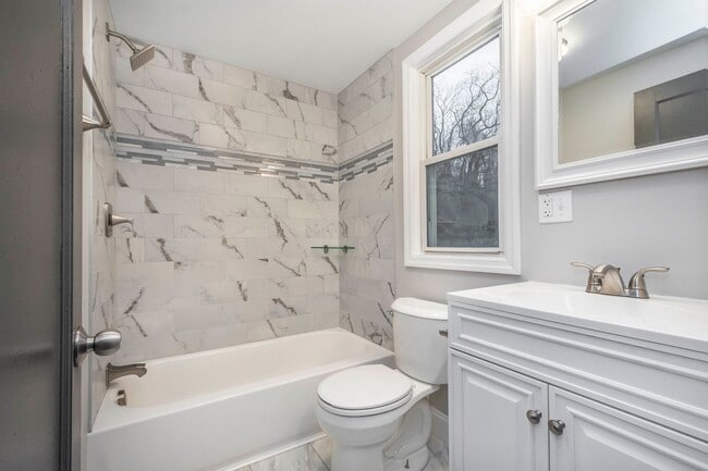 Photo - Stunning 2 bedroom home in Brookline available July 15!